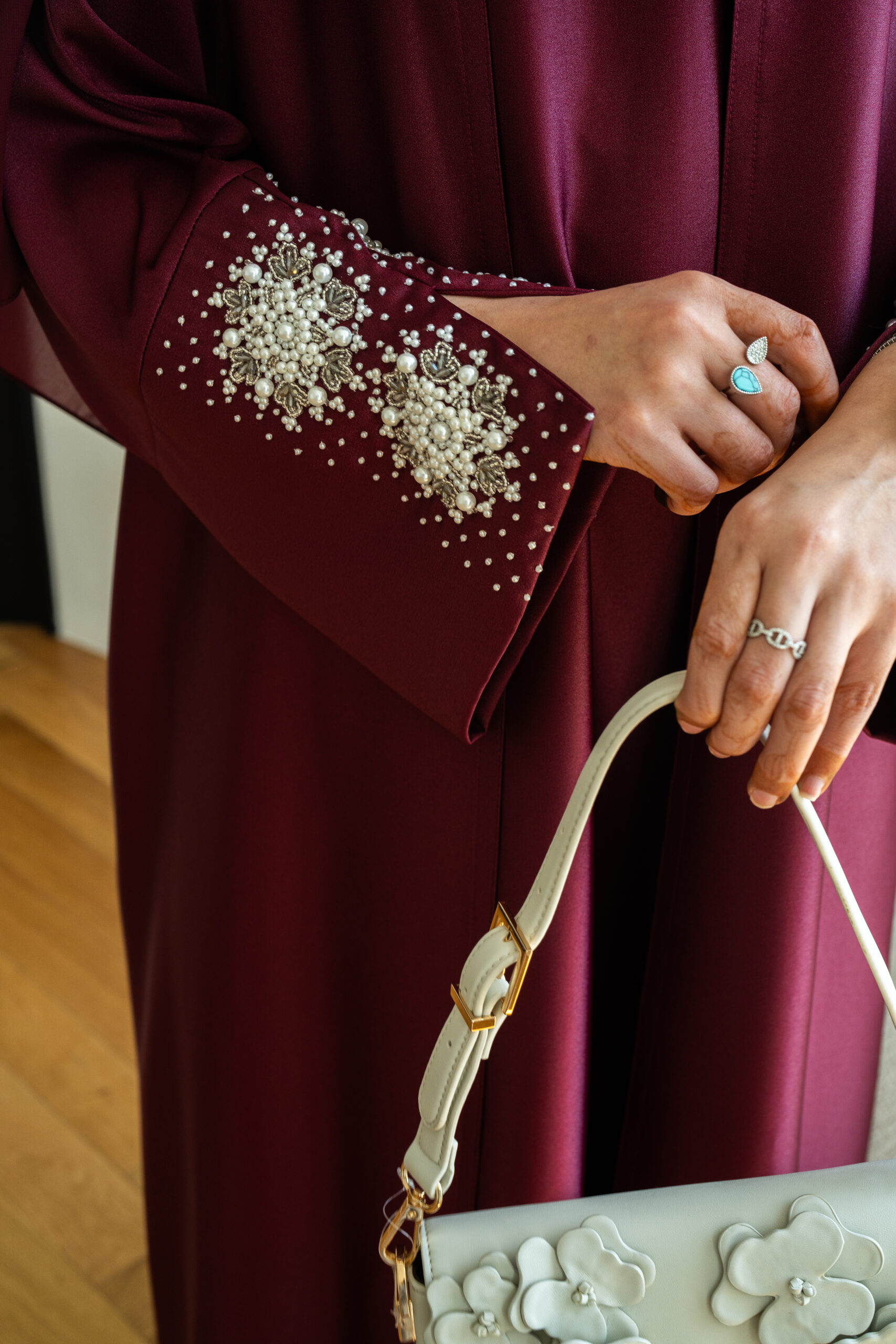 Hessa Abaya – Burgundy